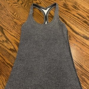 Lululemon tank top size 6